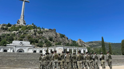 Los miembros de la compañía de del Batallón de Infantería Protegida (BIP) “Uad Ras” II / 31, en el Valle de los Caídos.