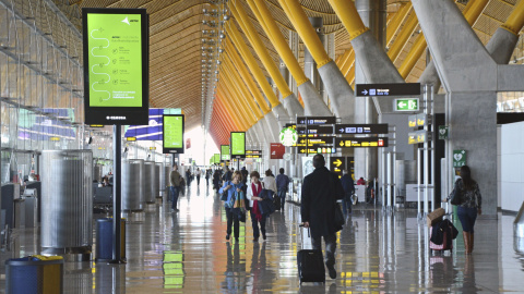 Interior de la Terminal 4 del aeropuerto Adolfo Suárez Madrid-Barajas.