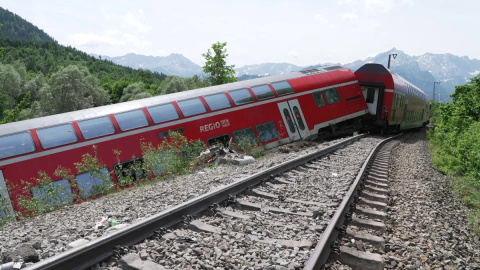 Estado del tren tras el descarrilamiento.