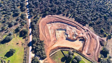 Los trabajos de construcción para la futura mina de uranio en Retortillo, Salamanca.