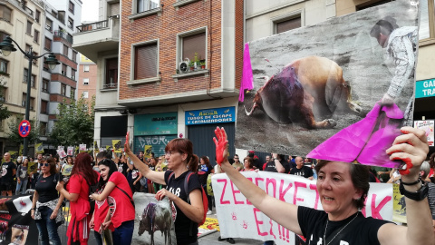 Concentración antitaurina en Bilbao el pasado mes de agosto. / DANILO ALBIN