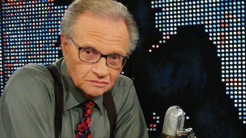 El periodista y presentador estadounidense de televisión Larry King.