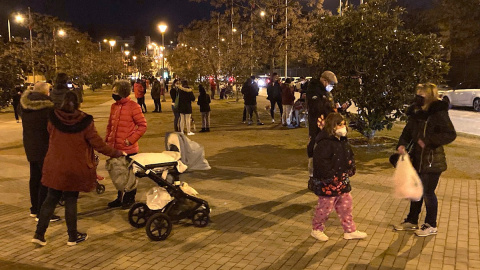 Vecinos se echan a la calle después de tres terremotos prácticamente consecutivos en Granada.