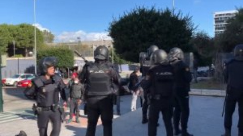 Adelante Andalucía denunciará ante la Fiscalía la actuación de policías sin identificar en las cargas de la huelga del metal