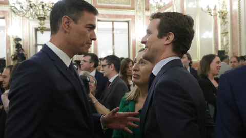 El presidente del Gobierno, Pedro Sánchez, la presidenta del Congreso, Ana Pastor,c., y el presidente del PP, Pablo Casado. - EFE