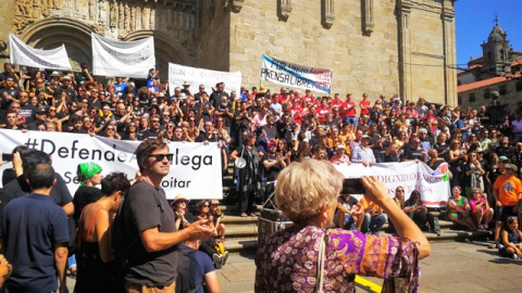 Imagen de la manifestación para pedir el "fin de la manipulación" en los medios de comunicación públicos, en Santiago de Compostela. E.P.