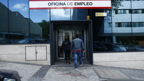 La pandemia y las medidas para enfrentarla han provocado movimientos de calado en el mercado laboral español.