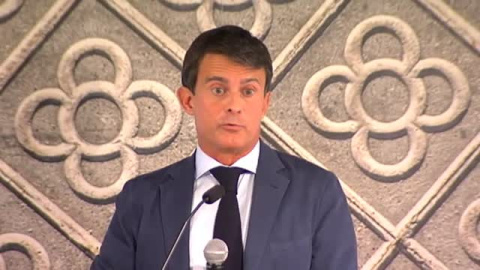 Valls: "Tengo el Bachillerato. He aprendido tanto de la vida que me han elegido diputado, primer ministro... Mi mÃ¡ster es el de la vida"