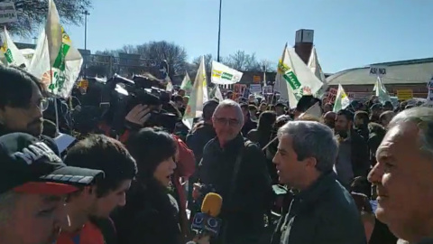 Agricultores y ganaderos protestan frente al Ministerio de Agricultura. /PÚBLICO.TV