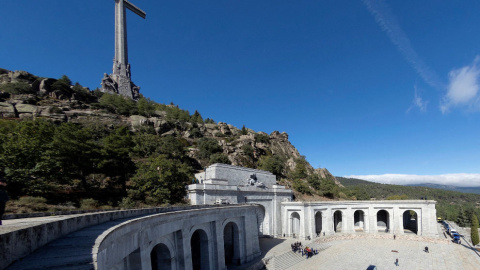 La nueva Ley de Memoria Histórica suprime títulos y medallas del franquismo y convierte el Valle de los Caídos en cementerio civil