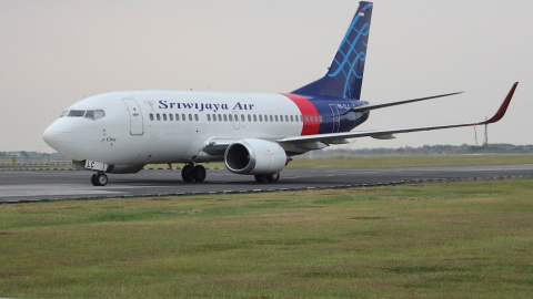 Un avión Boeing 737-524, de Sriwijaya Airen Indonesia. - EFE