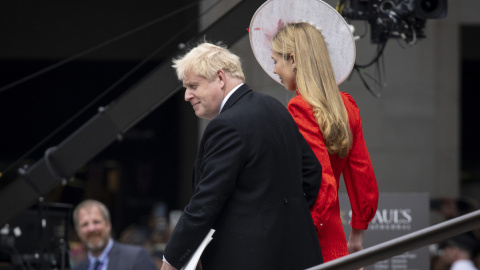 El primer ministro británico, Boris Johnson, y su mujer, Carrie Johnson, duran la celebración del jubileo de la reina Isabel II de Inglaterra este fin de semana en Londres.