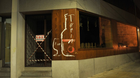 Un bar cerrado en Xinzo de Limia, Ourense, Galicia.