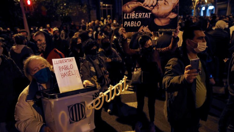 Concentración en apoyo a Pablo Hásel en Barcelona.