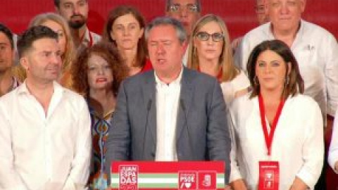 Juan Espadas asume la derrota socialista y anuncia una oposición "útil y de Estado"