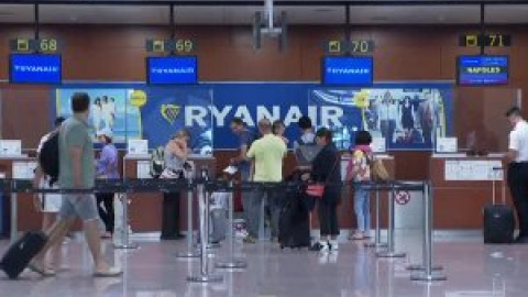 Retrasos y desinformación en los aeropuertos en la segunda jornada de huelga en Ryanair