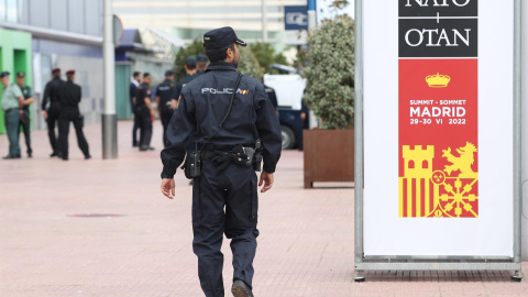 27/06/2022-Agentes del Grupo Especial de Operaciones (GEO) de la Policía Nacional en las instalaciones del recinto ferial IFEMA de Madrid este lunes 27 de junio con motivo de la cumbre de la OTAN que se celebrará en la capital