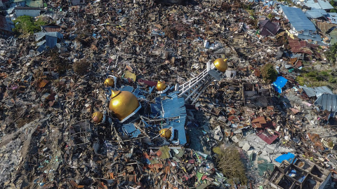 Vista aérea de una zona debastada por el terremoto en Palu (Indonesia) -  Hafidz Mubarak /Reuters