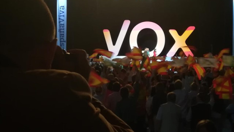 Acto convocado por Vox en el Palacio de Vistalegre de Madrid, con el objetivo de llenar el recinto de banderas de España y exigir la convocatoria de elecciones anticipadas. E.P.