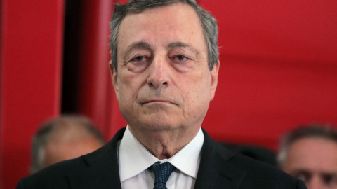 12/07/2022 - El primer ministro italiano, Mario Draghi, da una rueda de prensa en el cuartel de bomberos de Canazei el 4 de julio de 2022.