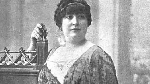 Carmen de Burgos.