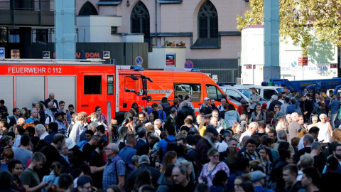 Evacuación de la estación central de Colonia, en Alemania. / EFE