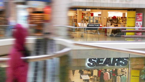 Una tienda de Sears en un centro comercial en Fairfax (Virginia). REUTERS/Larry Downing