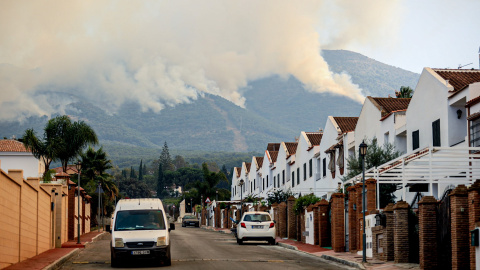 Vecinos de Alhaurín el Grande han sido desalojados preventivamente por el incendio en la sierra de Mijas a 15 de julio del 2022