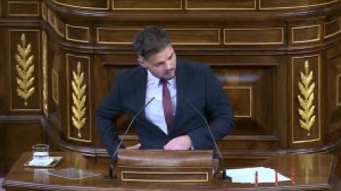 Rufián exhibe en el Congreso tres balas utilizadas por Marruecos para "matar migrantes" en la valla de Melilla