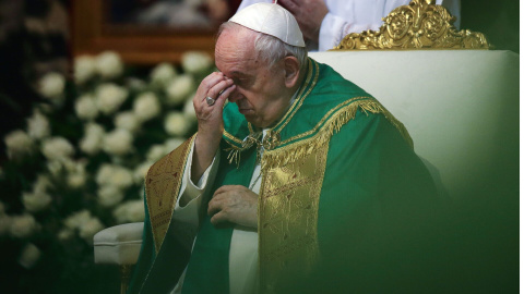 El Papa Francisco dirige una Santa Misa para la comunidad congoleña en Roma en la Basílica de San Pedro.