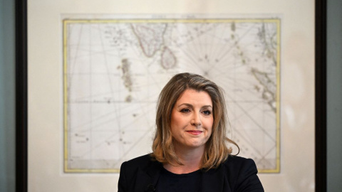 La diputada conservadora y ministra de Estado de Política Comercial de Gran Bretaña, Penny Mordaunt, en el centro de Londres el 13 de julio de 2022.