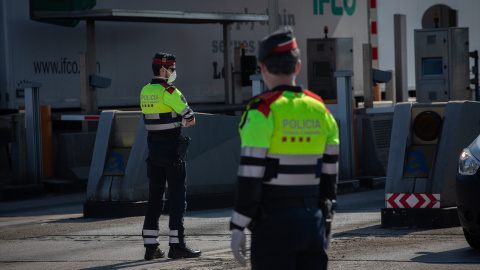 Los Mossos d'Esquadra han detenido al acusado de provocar tres incendios.