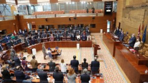 La Asamblea pide el cese de la gerente del Hospital de Alcalá de Henares que propuso quitar el móvil a los pacientes