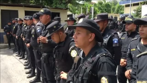 Trump amenaza a Honduras con retirarle su ayuda si no controla la caravana de hondureÃ±os que viajan hacia EEUU