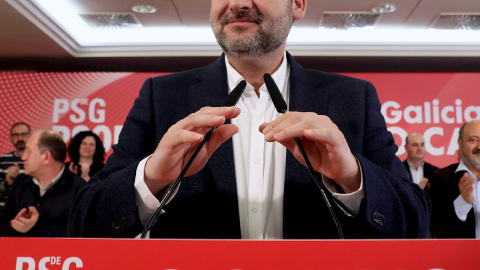 25/01/2020.- El secretario de Organización del PSOE y ministro de Transportes, José Luis Ábalos, durante el Comité nacional gallego del partido. / EFE - XOÁN REY