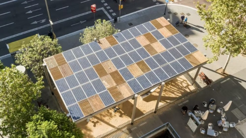 Pérgola solar en Barcelona.