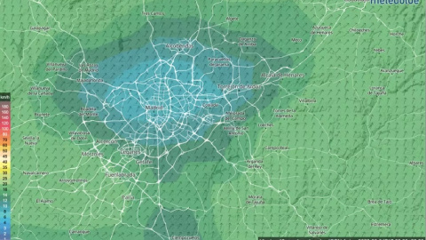 Líneas del viento en Madrid a 10 m sobre el suelo a 4 de agosto de 2022. La configuración topográfica determina zonas más expuestas y zonas menos expuestas.