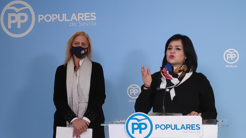 Imagen de Virginia Pérez, presidenta del PP de Sevilla, y Lola Romero, candidata por Bormujos. - Partido Popular de Sevilla