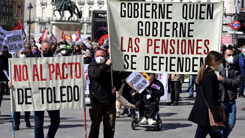 Manifestación convocada por la Coordinadora General de Pensionistas de Madrid en defensa del Sistema Público de Pensiones, este sábado en Madrid. - EFE