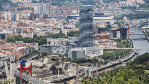 Imagen desde las alturas de la ciudad de Bilbao, en el País Vasco.