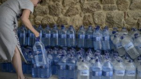 Ribadavia inicia el reparto de agua ante la sequía: "La situación está mal"