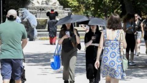 Un total de 35 provincias estarán en riesgo por las altas temperaturas, tormentas y oleaje este jueves