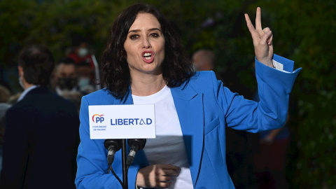 La candidata del Partido Popular a la presidencia de la Comunidad de Madrid, Isabel Díaz Ayuso, durante el acto de campaña celebrado este jueves 29 de abril de 2021 en la explanada de la parroquia de San Francisco Javier de Pinto.