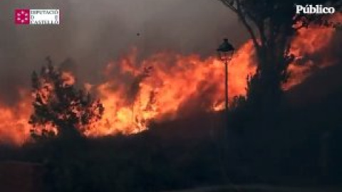 Las duras imágenes de los bomberos de Castelló intentando apagar el incendio de Bejís