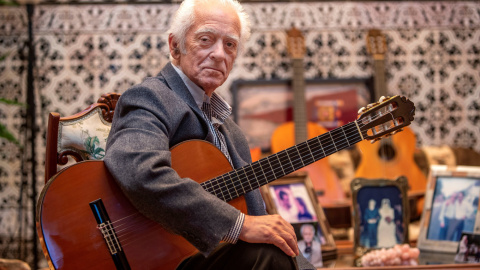 Fotografía de archivo del guitarrista y compositor Manolo Sanlúcar, a 8 de noviembre de 2021.