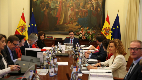 El presidente del Gobierno, Pedro Sánchez, preside la reunión del Consejo Ministros.POOL MONCLOA/Fernando Calvo