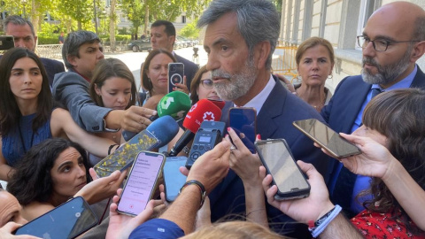 Carlos Lesmes, ante los medios, tras el acto de toma de posesión del nuevo fiscal general del Estado, Álvaro García este lunes en el Tribunal Supremo