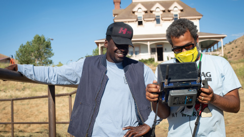 16/08/2022 El actor Daniel Kaluuya y el cineasta Jordan Peele, en el rodaje.