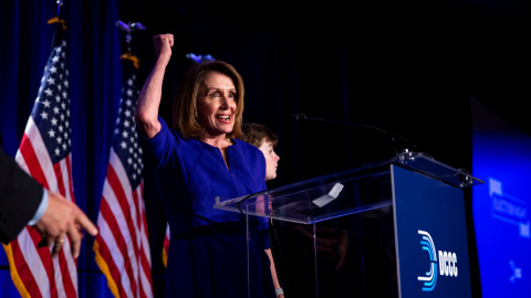 La líder demócrata de la Cámara de Representantes, Nancy Pelosi, celebra la victoria de su partido. - REUTERS