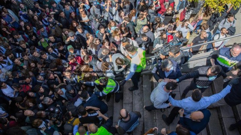 11/04/2019 - Protestas en la Universidad Autónoma de Barcelona, donde la candidata del PP por Barcelona, Cayetana Álvarez de Toledo, asistía a un acto. / EUROPA PRESS